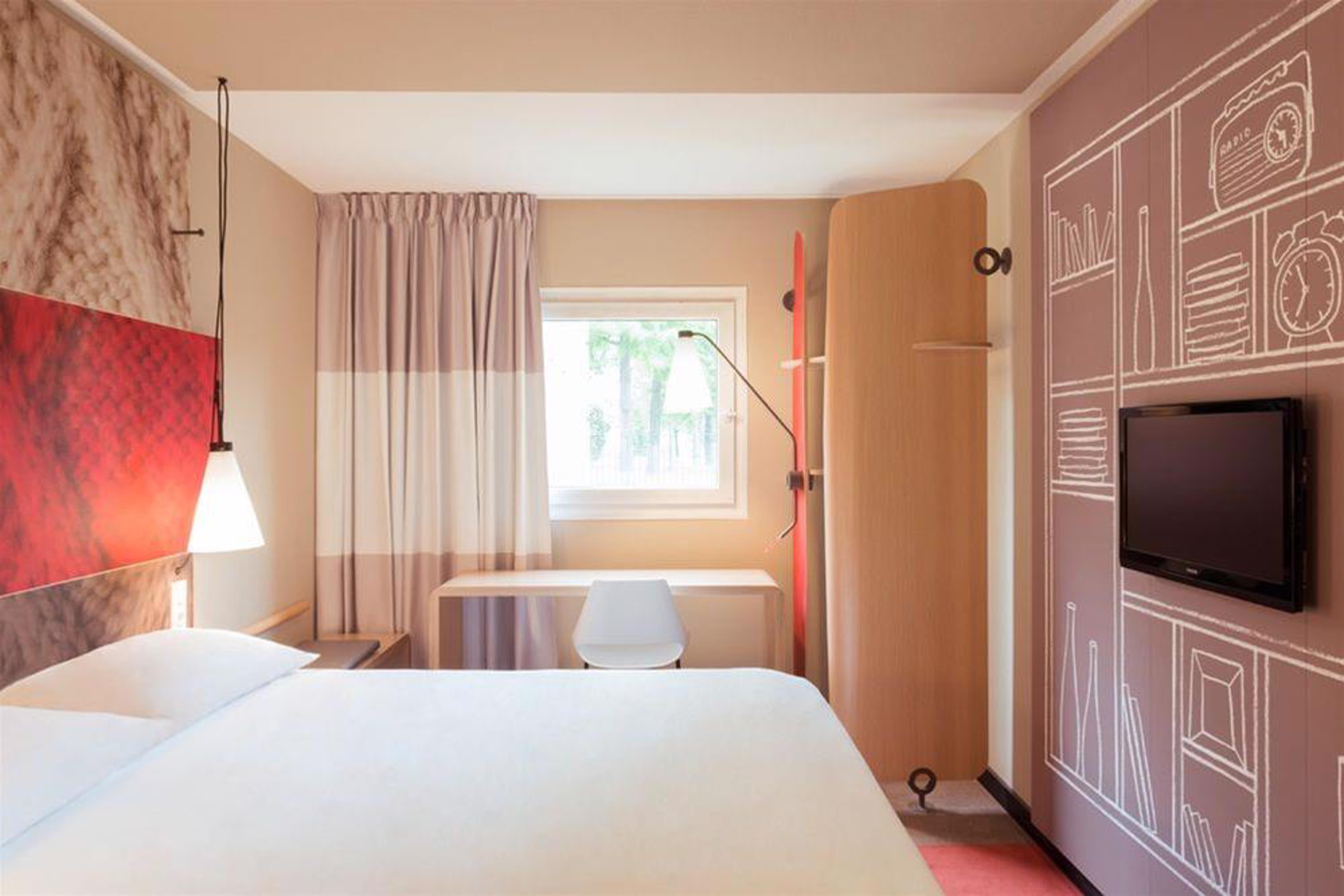 Ibis Paris Porte De Clichy Centre Esterno foto