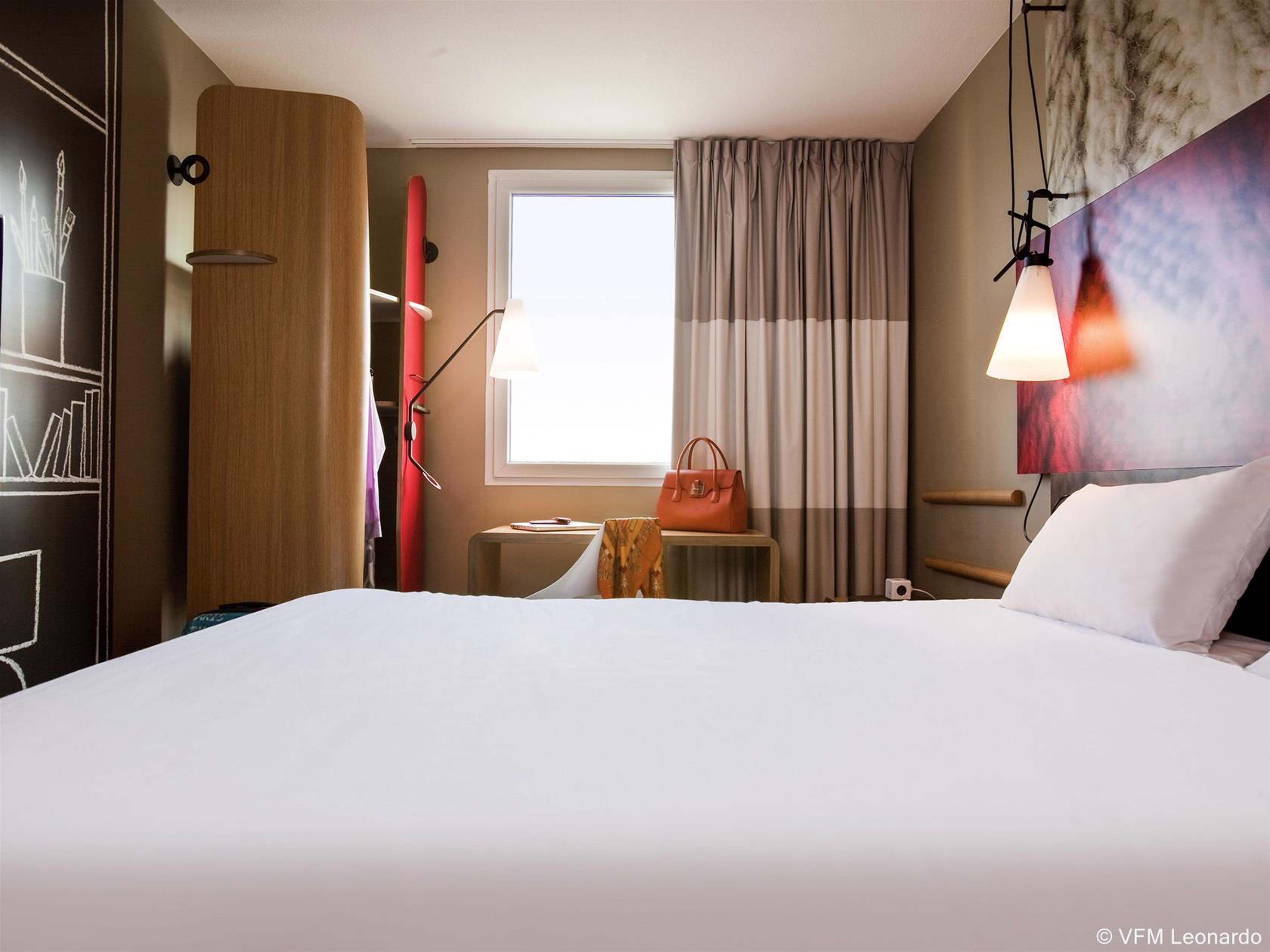 Ibis Paris Porte De Clichy Centre Esterno foto