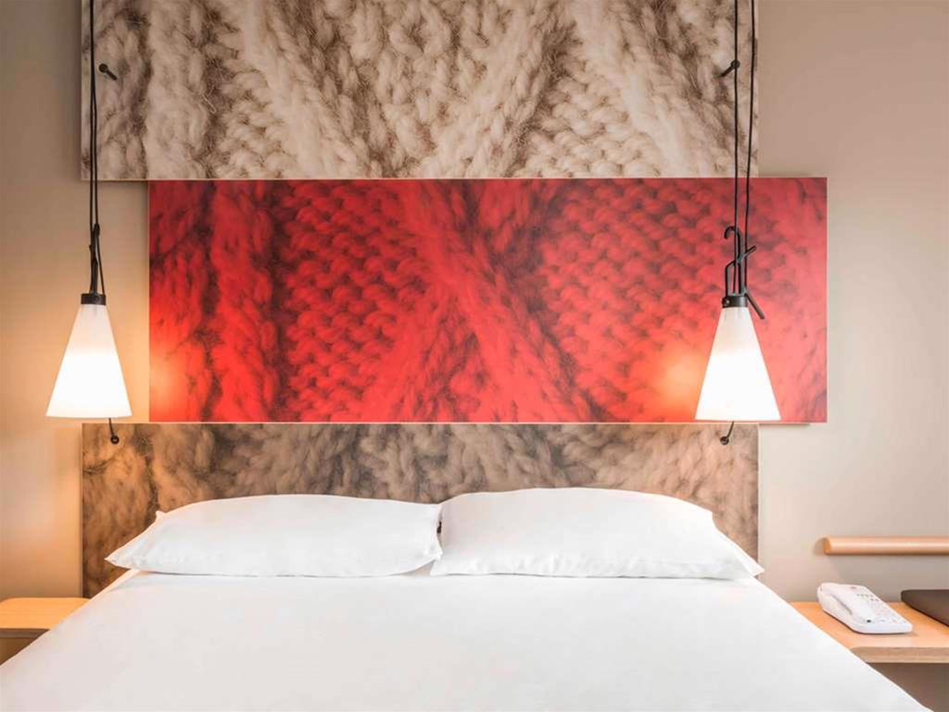 Ibis Paris Porte De Clichy Centre Esterno foto