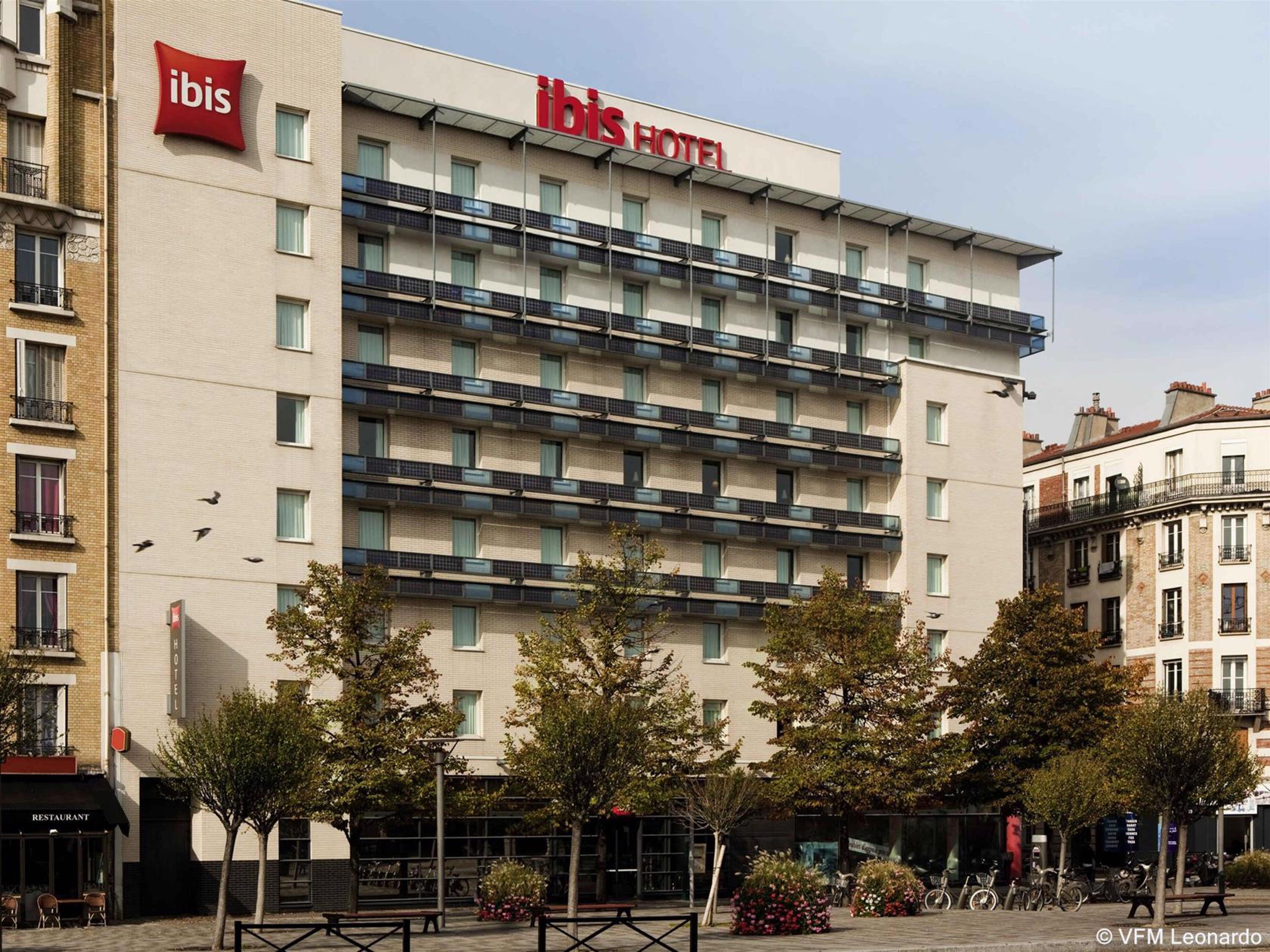 Ibis Paris Porte De Clichy Centre Esterno foto